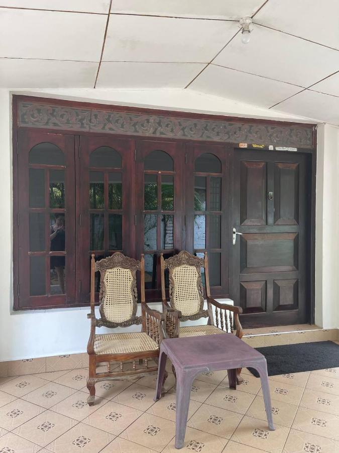 Lavila Beach Cottage Wadduwa Bagian luar foto