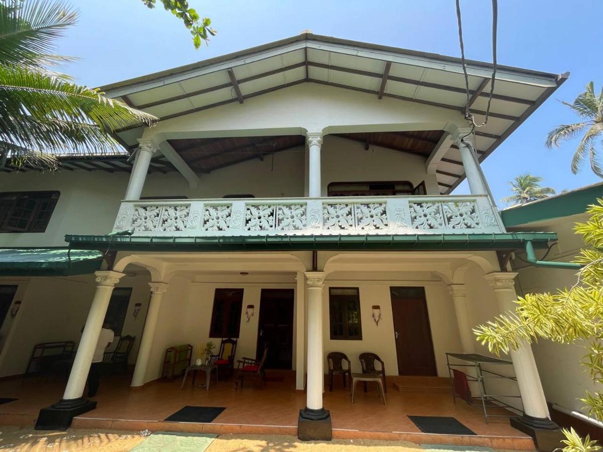 Lavila Beach Cottage Wadduwa Bagian luar foto